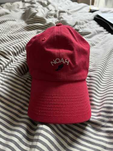 Noah Rare Red Winged Foot Hat