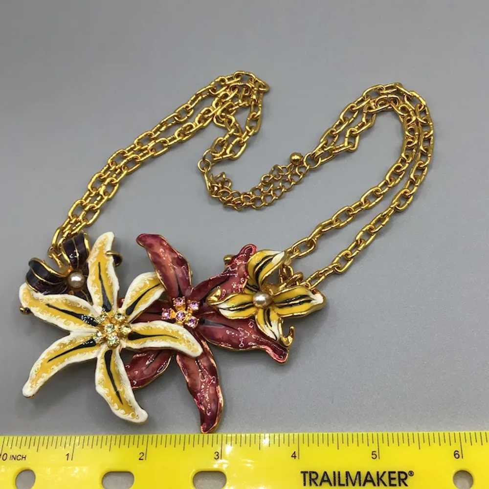 KJL Lilies Necklace Enamel Over Gold Tone Gorg St… - image 10