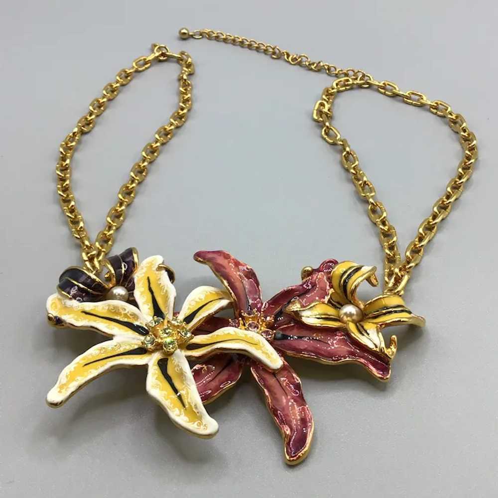 KJL Lilies Necklace Enamel Over Gold Tone Gorg St… - image 4