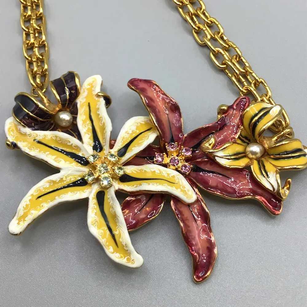 KJL Lilies Necklace Enamel Over Gold Tone Gorg St… - image 6