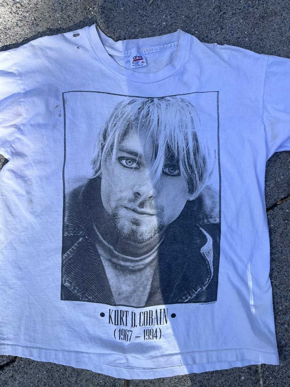 Vintage Vintage 1994 Kurt Cobain tshirt - image 2