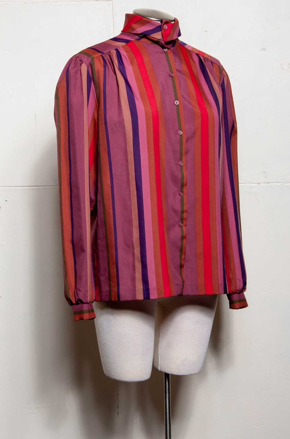 SHIP N SHORE 80S RED AND PURPLE STRIPED BLOUSE W … - image 3