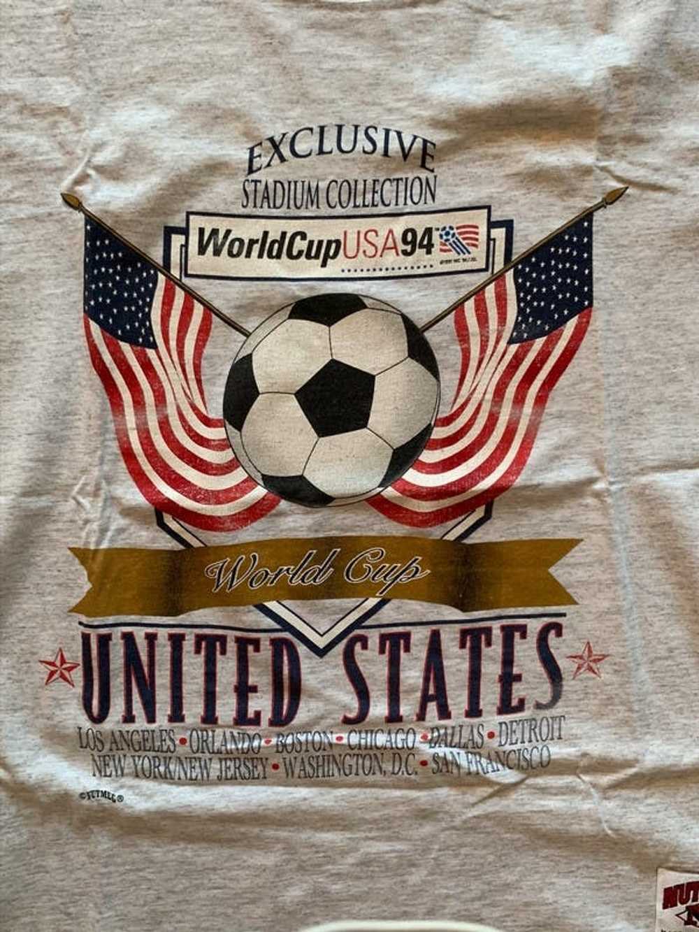 Nutmeg × Vintage Vintage White T-Shirt FIFA World… - image 3