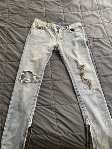 MNML Mnml distressed denim knee blowout