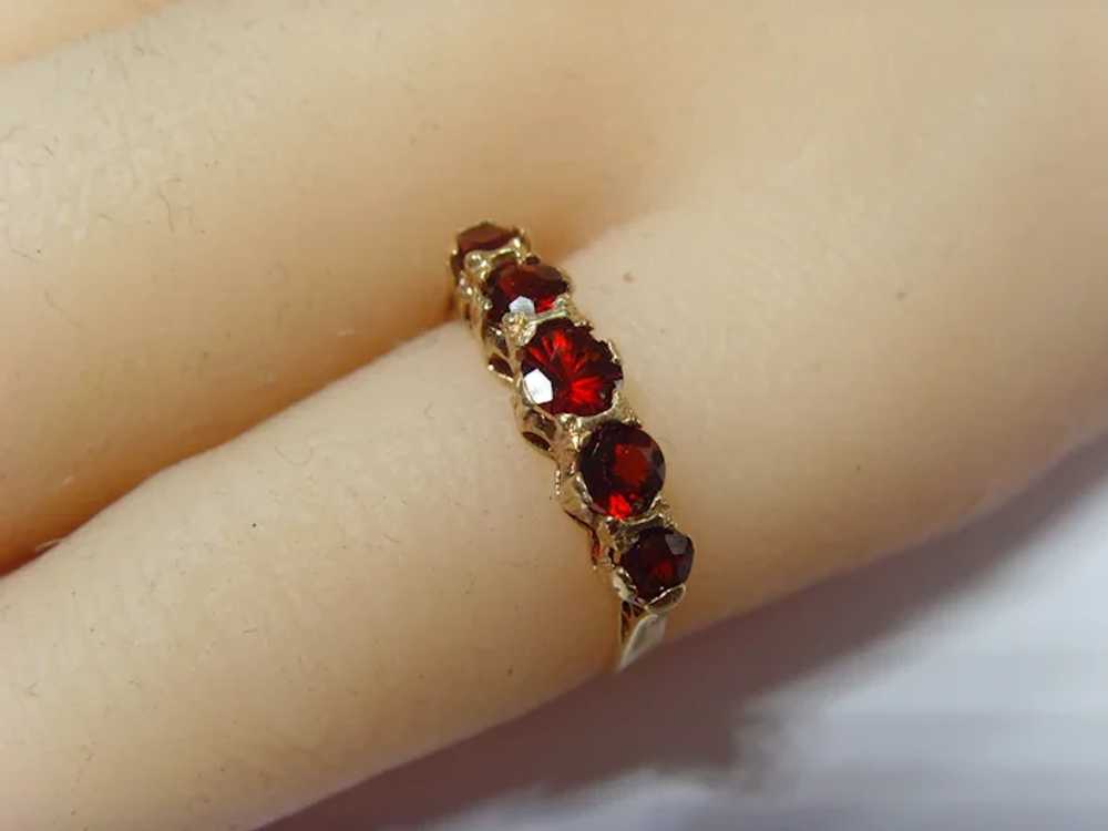 Vintage 9ct gold Garnet ring - image 2