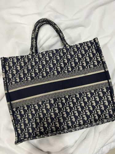 Dior Book Tote Bag Black Logo Woven Mesh Canvas Travel Bag Logo Oblique –  THE-ECHELON