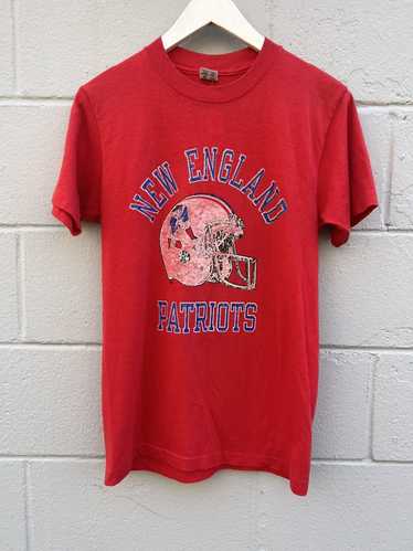 NEW ENGLAND PATRIOTS VINTAGE 80s GARAN NFL FOOTBALL HELMET TSHIRT ADULT  MEDIUM NWT – The Felt Fanatic