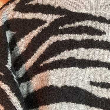 Nine West L Nine West tiger stripe sweater. Black… - image 1