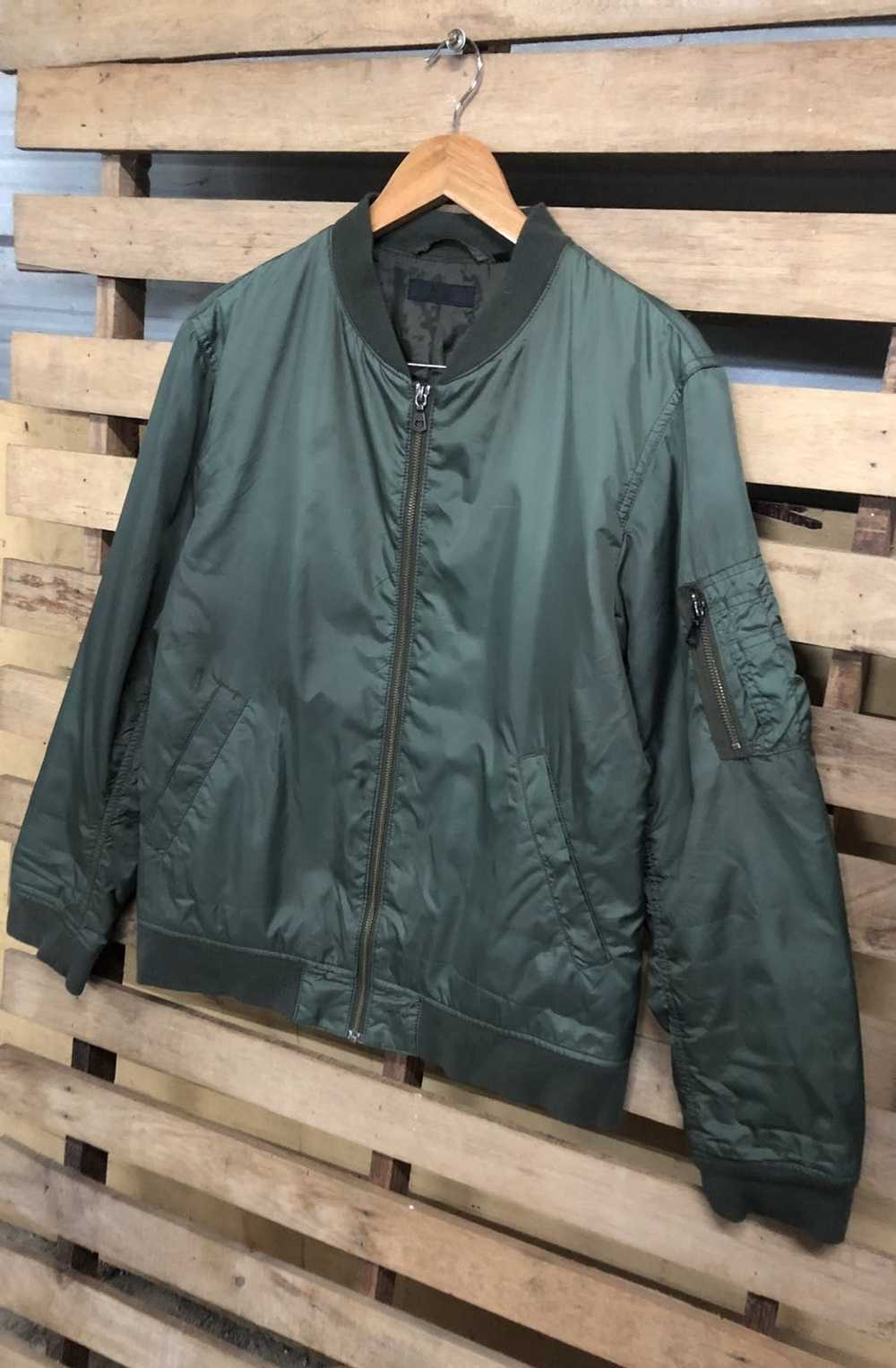 Bomber Jacket × Uniqlo Uniqlo Bomber Jacket Desig… - image 3