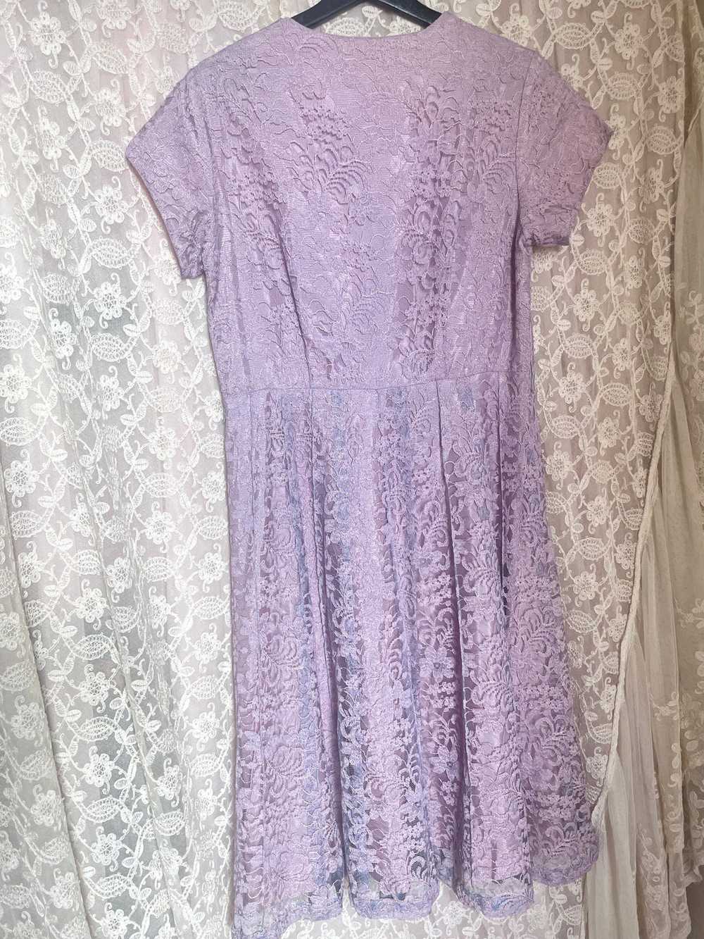 1950s Lilac Light Purple Lace Midi Dress - image 12