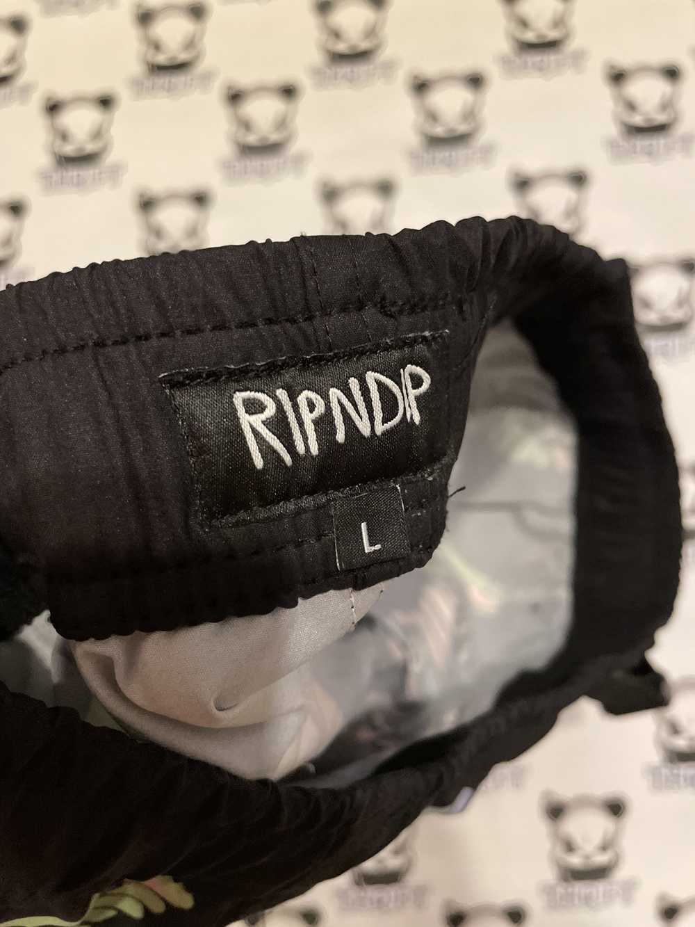 Rip N Dip × Streetwear Rip N Dip Trippy Alien Sho… - image 4