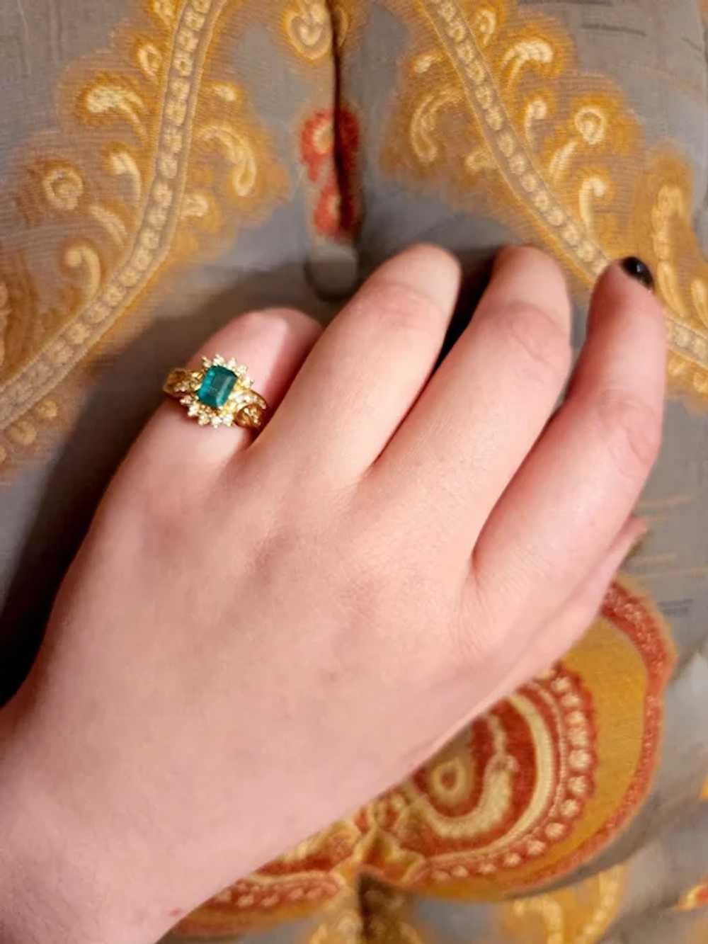 Vintage 14K, Emerald & Diamond Ring - image 7