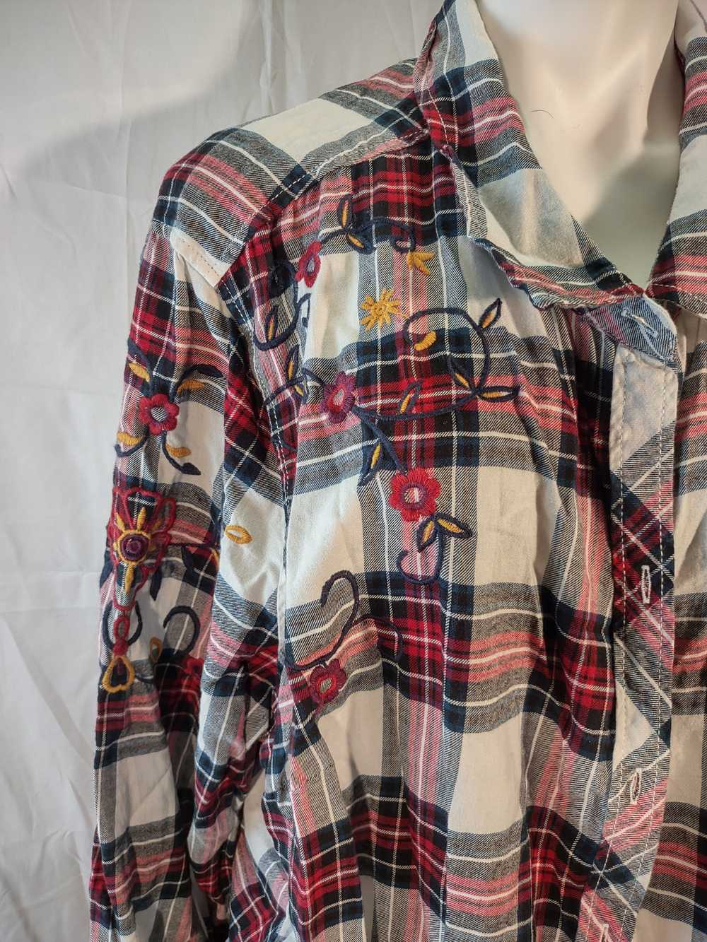 Unbrnd × Unkwn Terra & Sky plaid women button up … - image 7