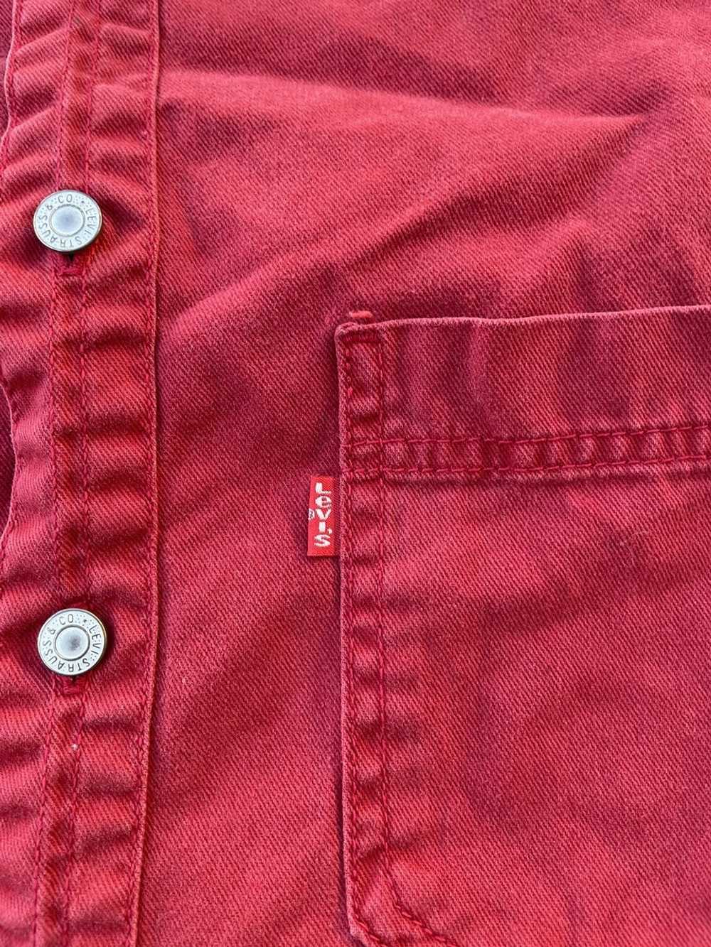 Levi's Levi’s Red Tab Button Up Size Medium - image 5