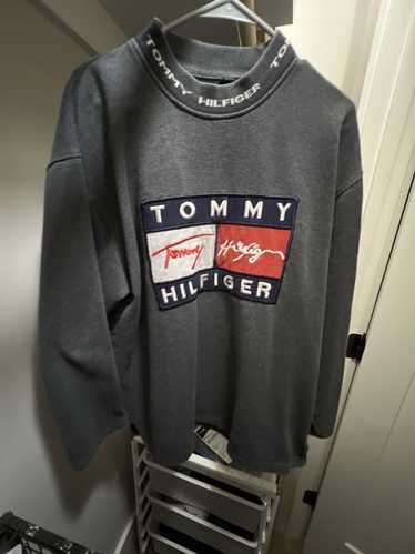 Vintage Vintage Tommy Hilfiger crew neck sweatshir