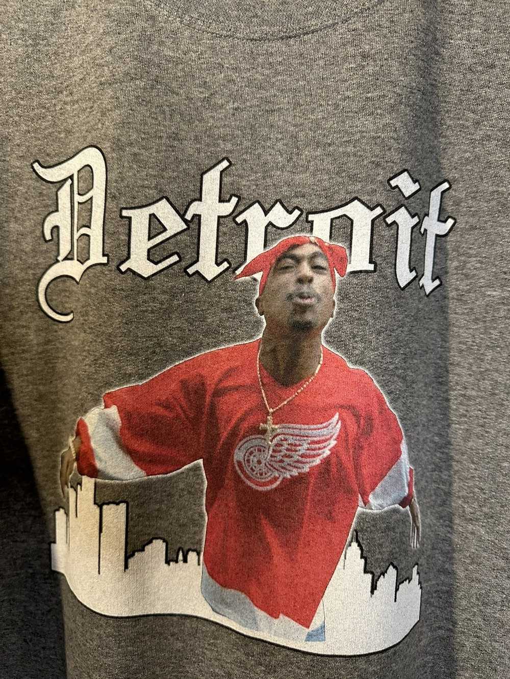 TUPAC SHAKUR Detroit Red Wings Graphic T-Shirt - SIZE Medium - EXTREMELY  RARE!