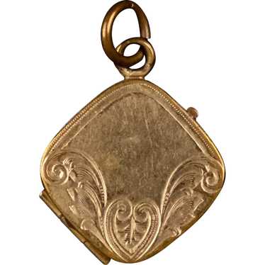 Sweet Art Nouveau 9K Gold Front Locket with Chasi… - image 1