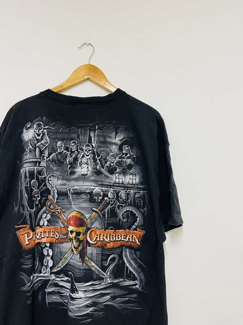 Movie × Vintage Vintage Pirates Of The Caribbean … - image 3