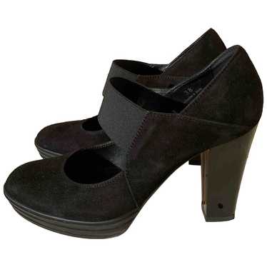 Hogan Heels - image 1