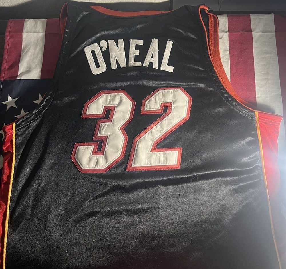VINTAGE SHAQUILLE O'NEAL MIAMI HEAT JERSEY - The Copper Closet
