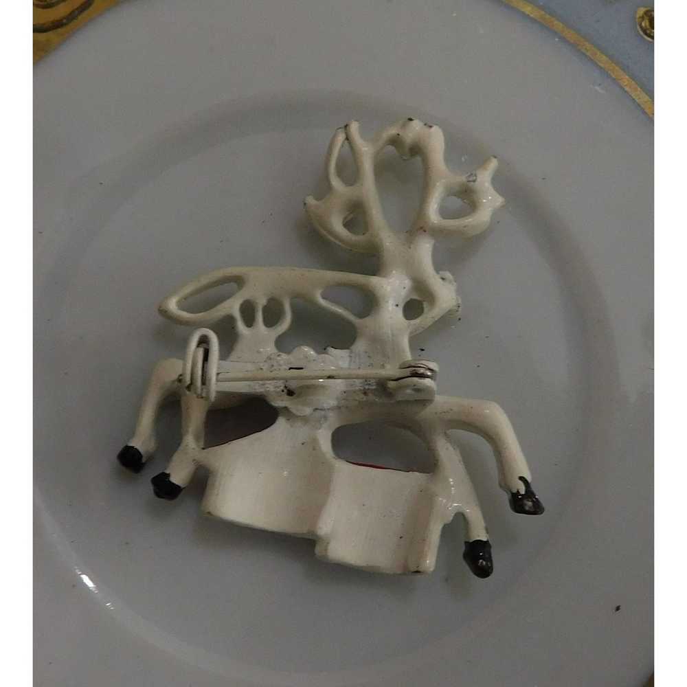 Other Vintage Red And White Reindeer Brooch - image 3