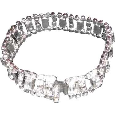 Elegant Antique Rhinestone Clasp Bracelet - 7 1/4"
