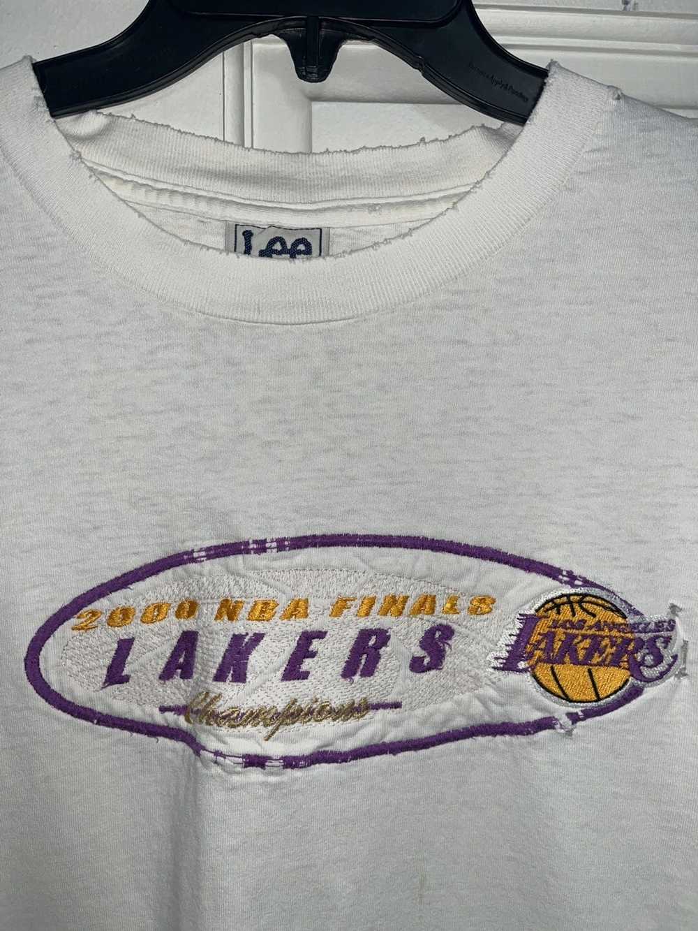 NBA × Vintage Vintage lakers tee 2000 NBA finals - image 1