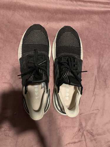 Adidas Adidas Ultraboost 2019 Balck and Cream/Tan