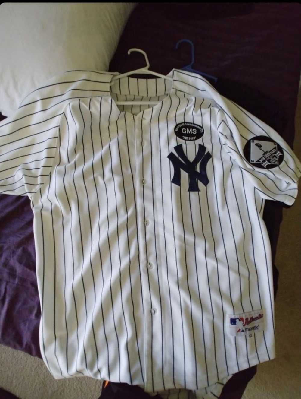 NY Yankees Respect (Re2pect) Derek Jeter T-Shirt (XL)