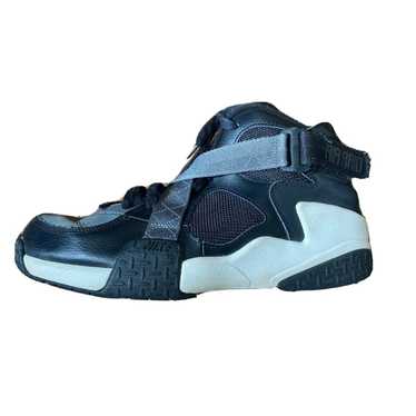 Nike Air Raid 2014 Tim Hardaway Black Flint shops Grey Size 6Y