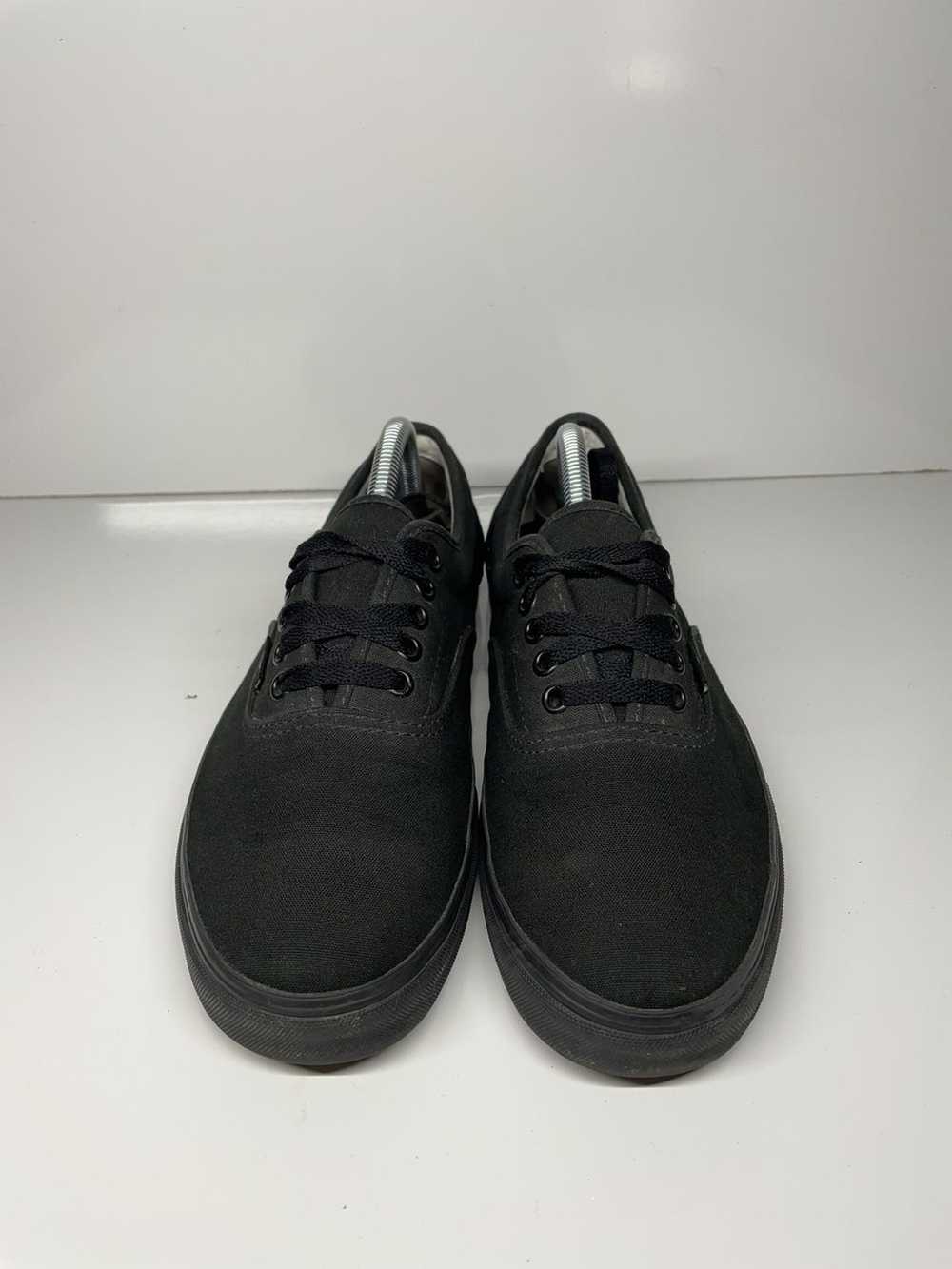 Vans mens triple black vans era skateboarding sho… - image 2