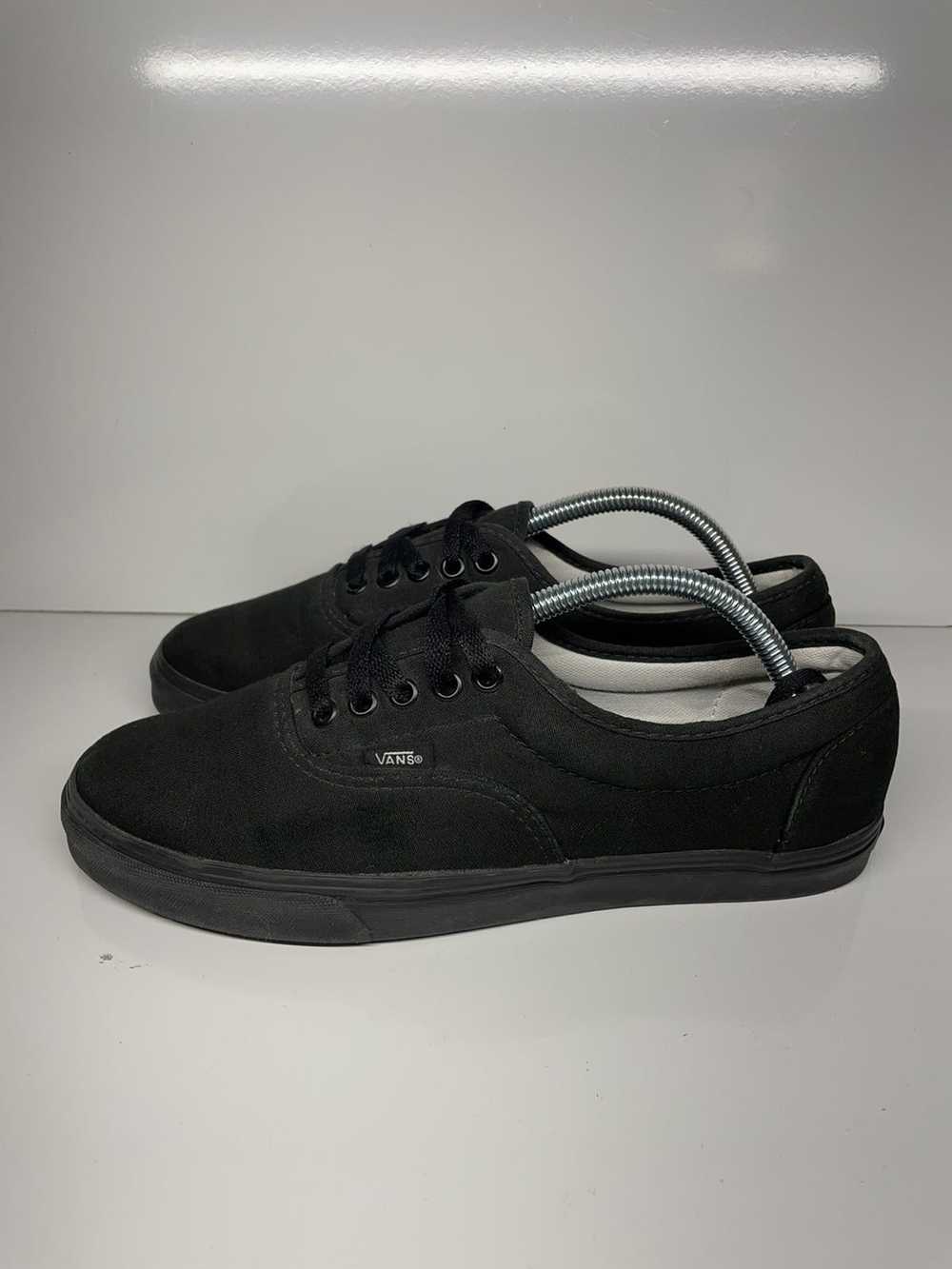 Vans mens triple black vans era skateboarding sho… - image 3