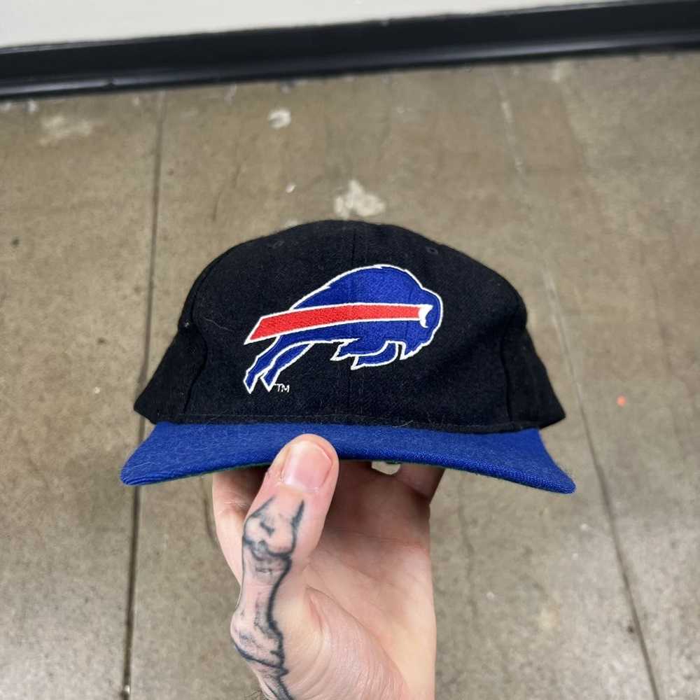 Vintage 1990's Buffalo Bills Starter 'Script' Wool Snapback