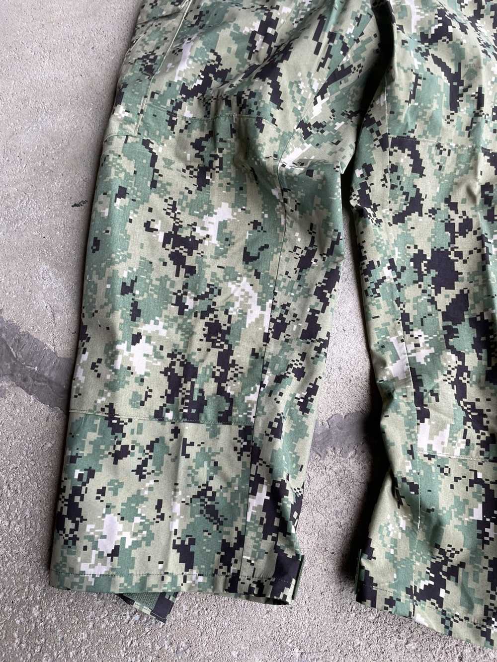 Military × Streetwear Military camo cargo pants - image 3