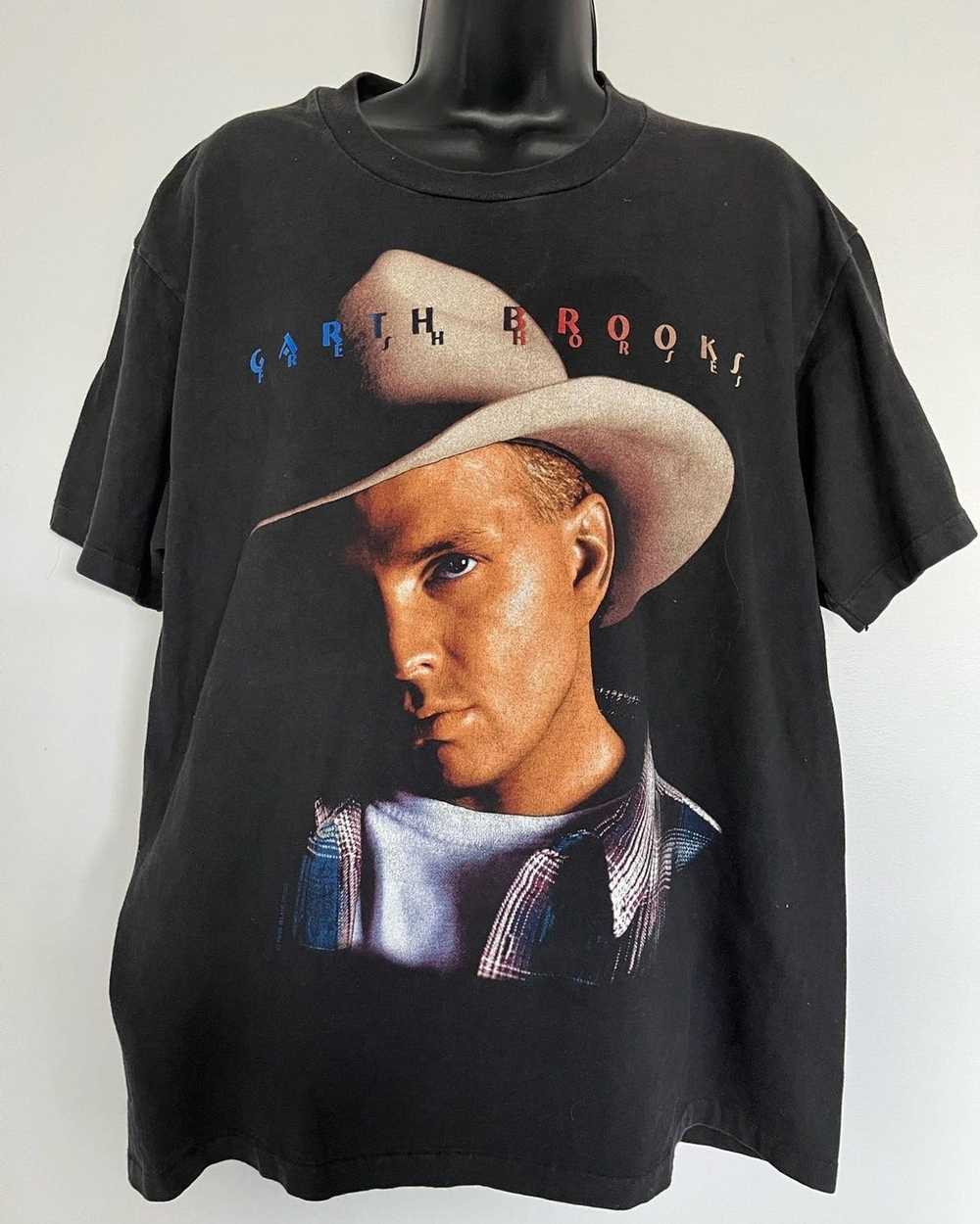 Vintage Vintage Garth Brooks T-shirt - image 1