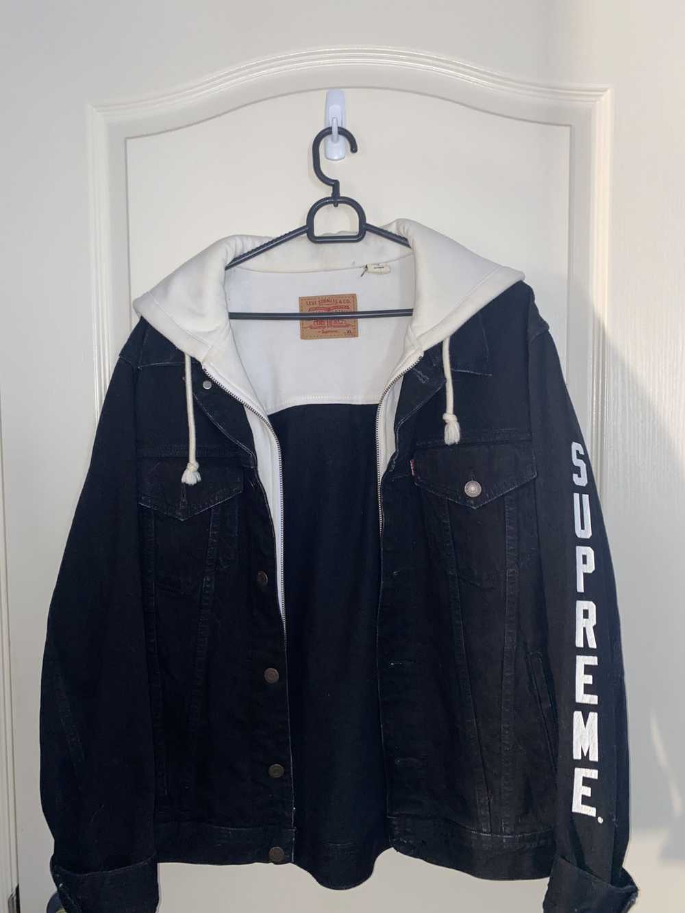 Supreme supreme x levis - image 1