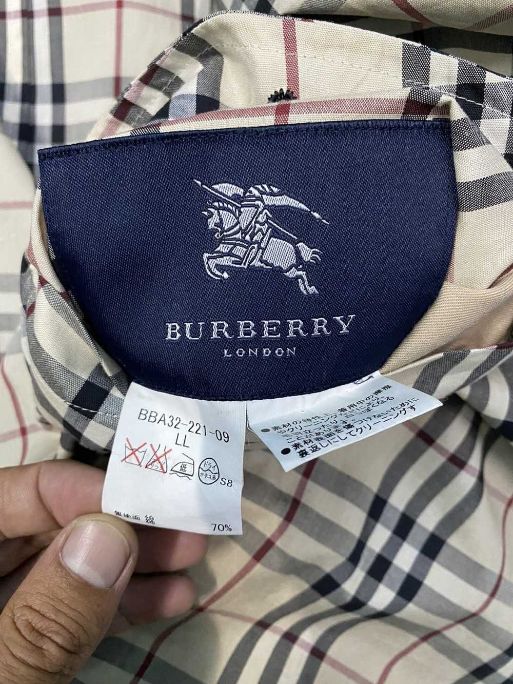 Burberry × Designer Vintage burberrys long coat r… - image 10