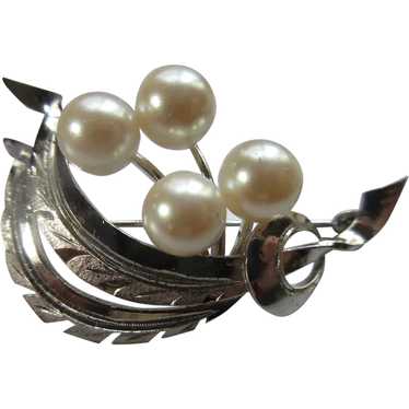 Vintage Sterling Cultured Pearl Pin