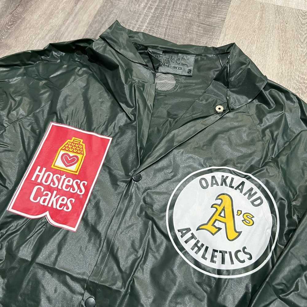 Vintage VTG Oakland Athletics Green Rain Snap But… - image 3