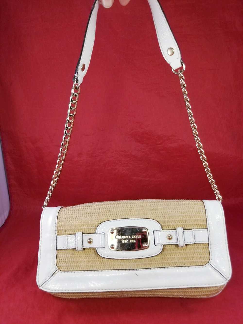 Michael Kors RAFFIA LEATHER TRIM GOLD CHAIN STRAP - image 4