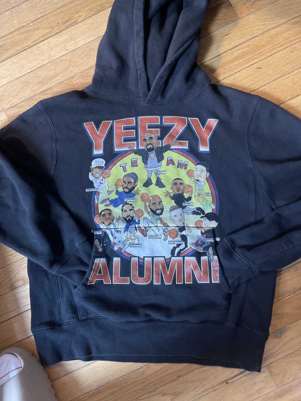 Market Yeezy Alumni Market Hoodie Sz M - image 1