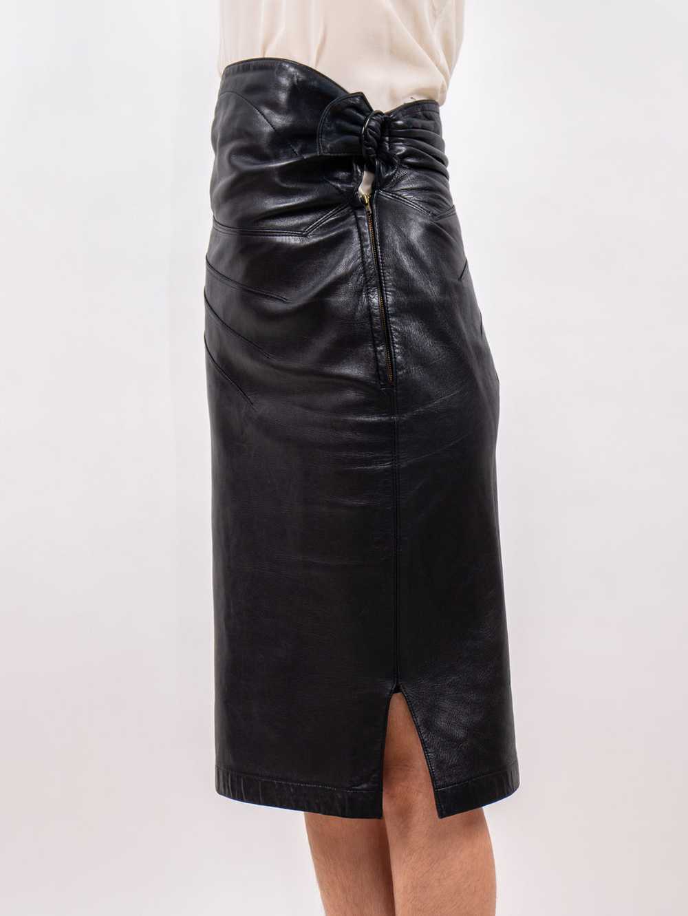 1980's AZZEDIN ALAIA leather skirt - image 3