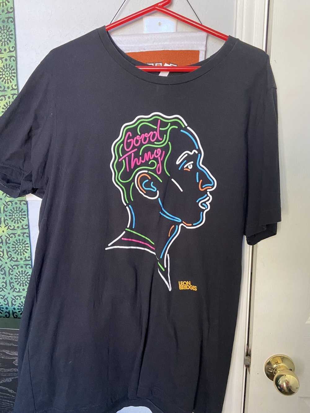 Canvas Leon Bridges Good Thing Tour T shirt 2018 - image 1