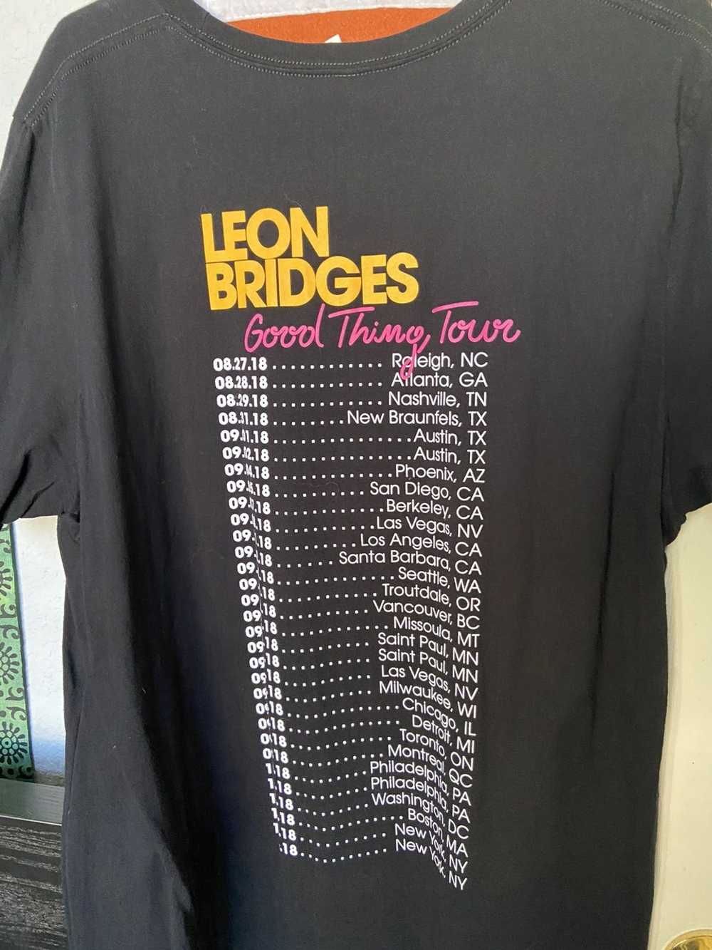 Canvas Leon Bridges Good Thing Tour T shirt 2018 - image 2