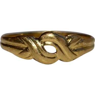 Ladies European Signed Ring in 18K Yellow Gold