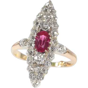 Antique Victorian diamond ring with lovely untrea… - image 1