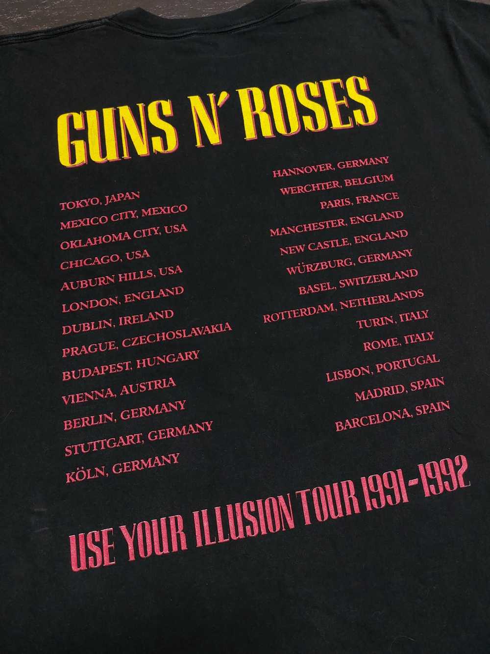 Guns N Roses × Japanese Brand × Tour Tee Vintage … - image 4