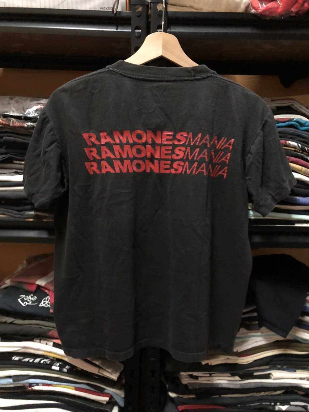Band Tees × Vintage Rare!! Vintage 90s Ramones Ma… - image 2