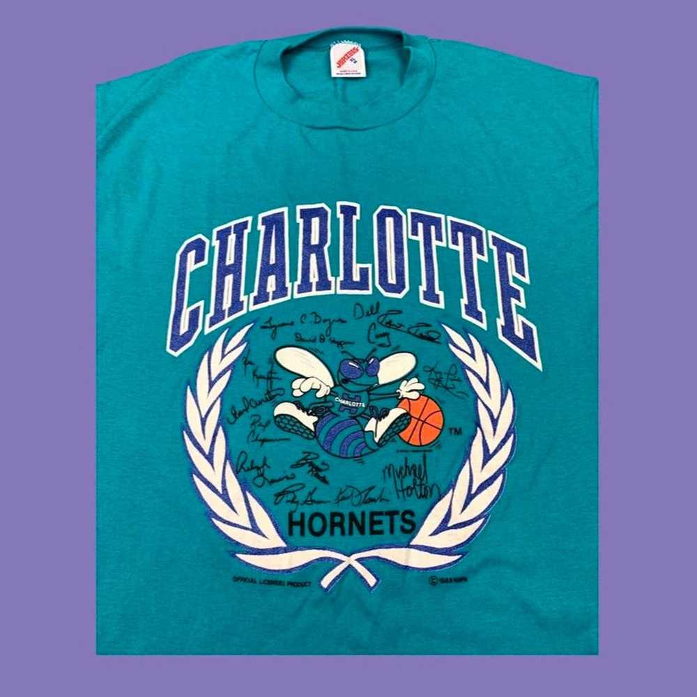 QTTrendy Charlotte Hornets Vintage Hardwood Classics Big Logo NBA T-Shirt/Unisex Tee/3XL