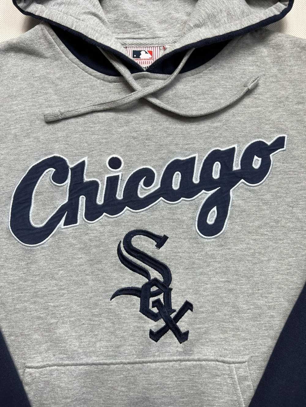mulletguythriftscore Vintage 90s MLB Chicago White Sox Sweatshirt Crewneck by Majestic Front Sox Spellout Patches Sewn Fits Medium Adult